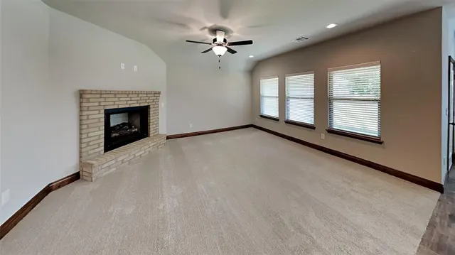 Photo 5 — 10528 NW 41st Street, Yukon, OK 73099