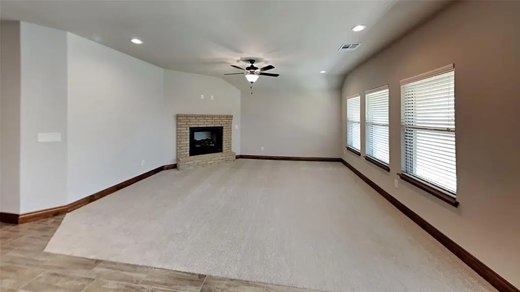 Photo 6 — 10528 NW 41st Street, Yukon, OK 73099