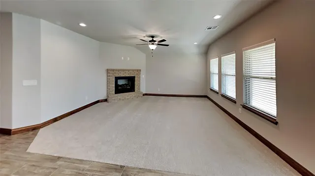 Photo 6 — 10528 NW 41st Street, Yukon, OK 73099