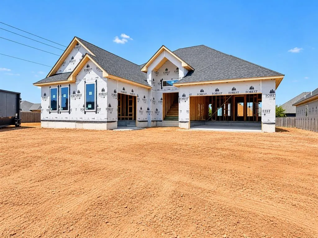 Photo 2 — 6421 NW 154th Terrace, Edmond, OK 73013