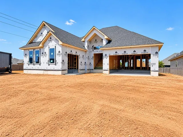 Photo 2 — 6421 NW 154th Terrace, Edmond, OK 73013