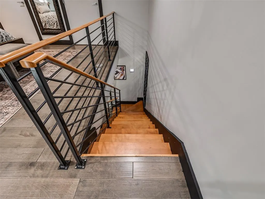 Photo 17 — 301 NE 4th Street 3, Oklahoma City, OK 73104