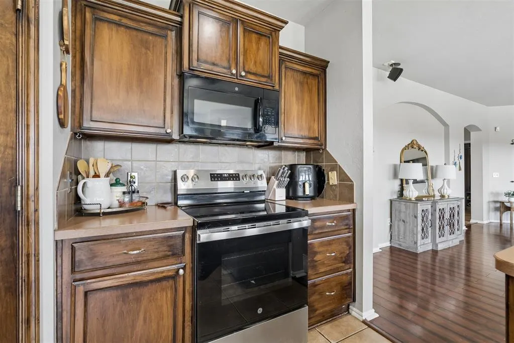 Photo 16 — 16616 Valderama Way, Edmond, OK 73012