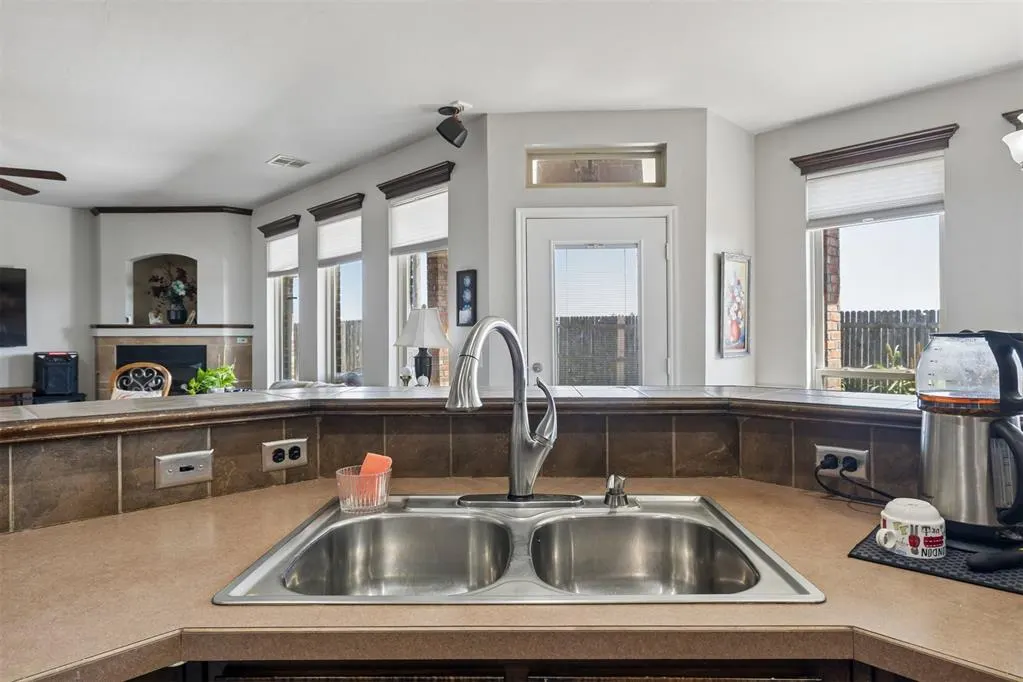 Photo 18 — 16616 Valderama Way, Edmond, OK 73012
