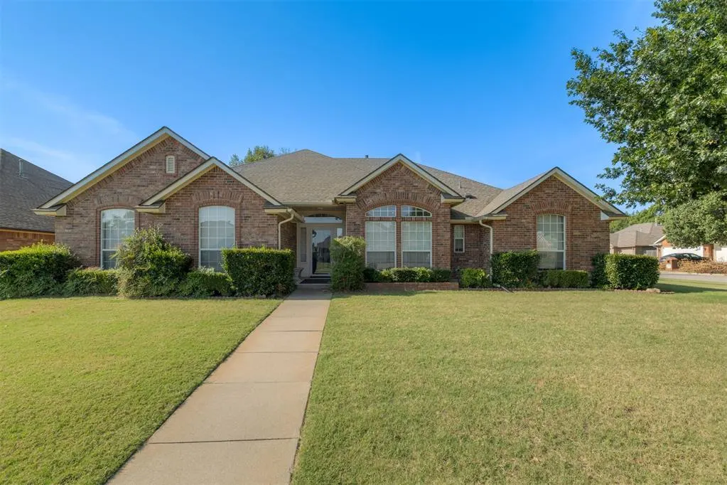 Front exterior — 320 Nathan Drive, Norman, OK 73069