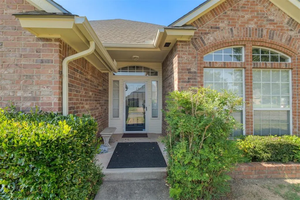 Photo 2 — 320 Nathan Drive, Norman, OK 73069