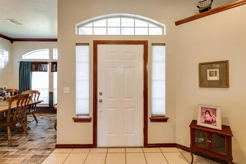 Photo 5 — 320 Nathan Drive, Norman, OK 73069