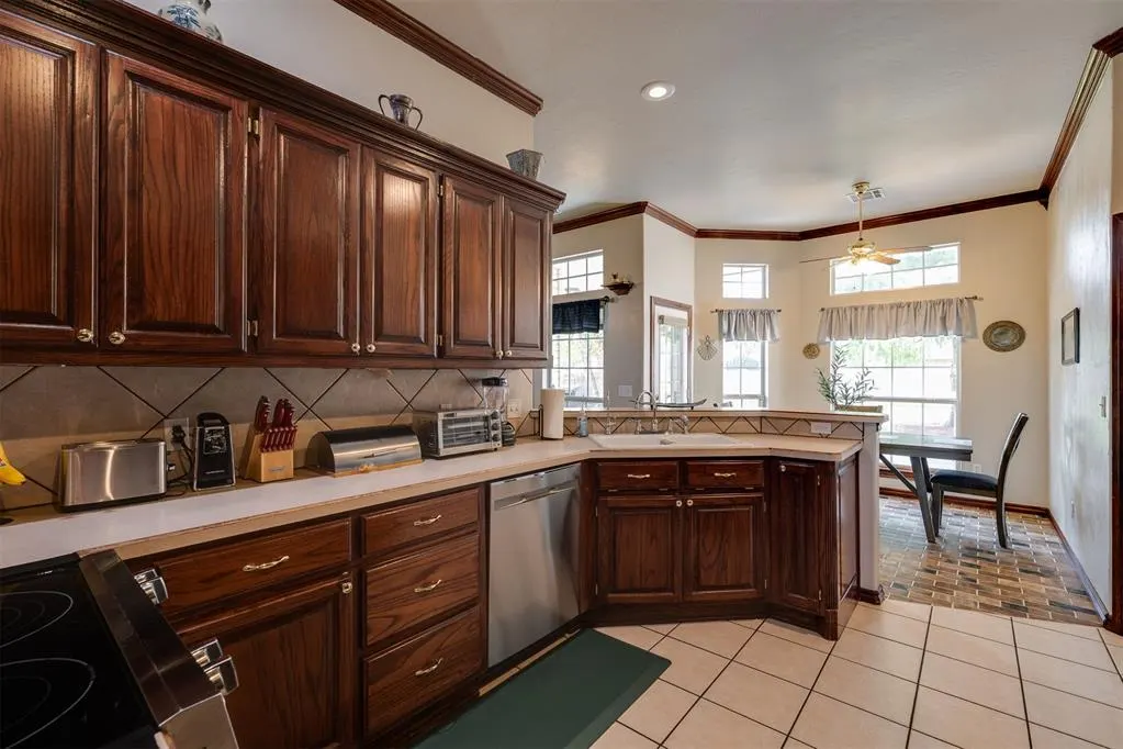 Photo 14 — 320 Nathan Drive, Norman, OK 73069