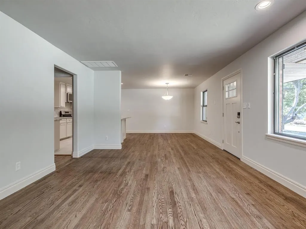 Photo 10 — 1320 Avondale Drive, Norman, OK 73069