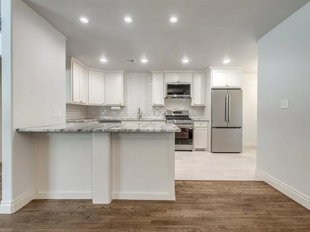 Photo 14 — 1320 Avondale Drive, Norman, OK 73069