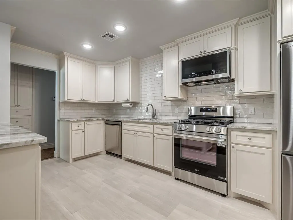 Photo 15 — 1320 Avondale Drive, Norman, OK 73069