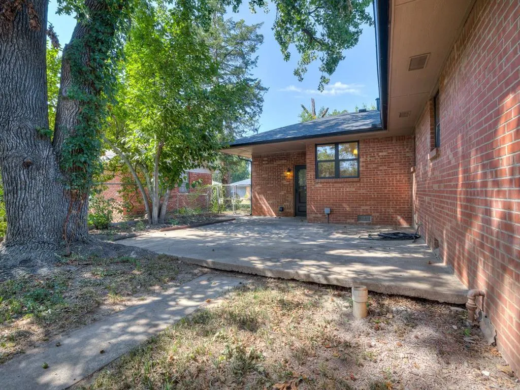 Photo 38 — 1320 Avondale Drive, Norman, OK 73069