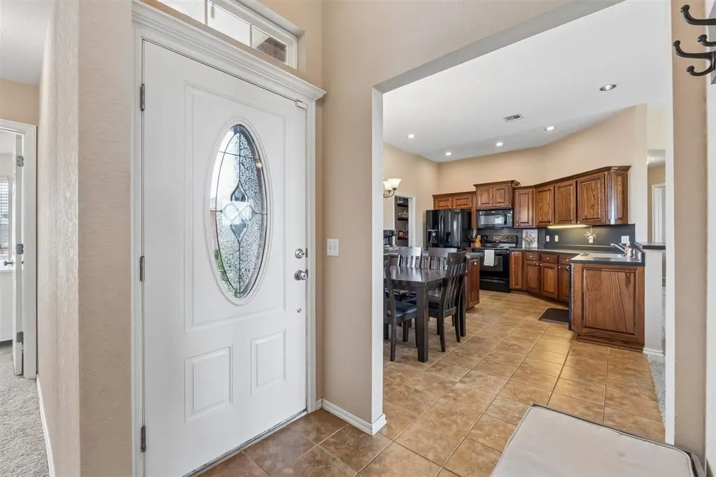 Photo 5 — 800 SW 161st Street, Oklahoma City, OK 73170