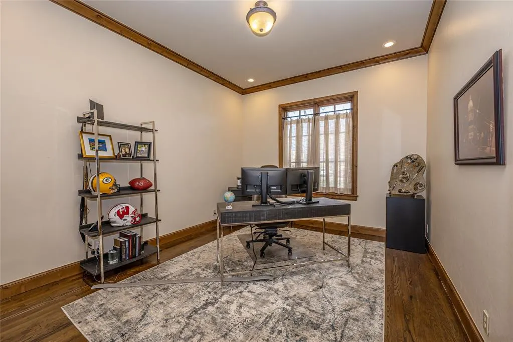 Photo 9 — 1902 Elmhurst Avenue, Nichols Hills, OK 73120