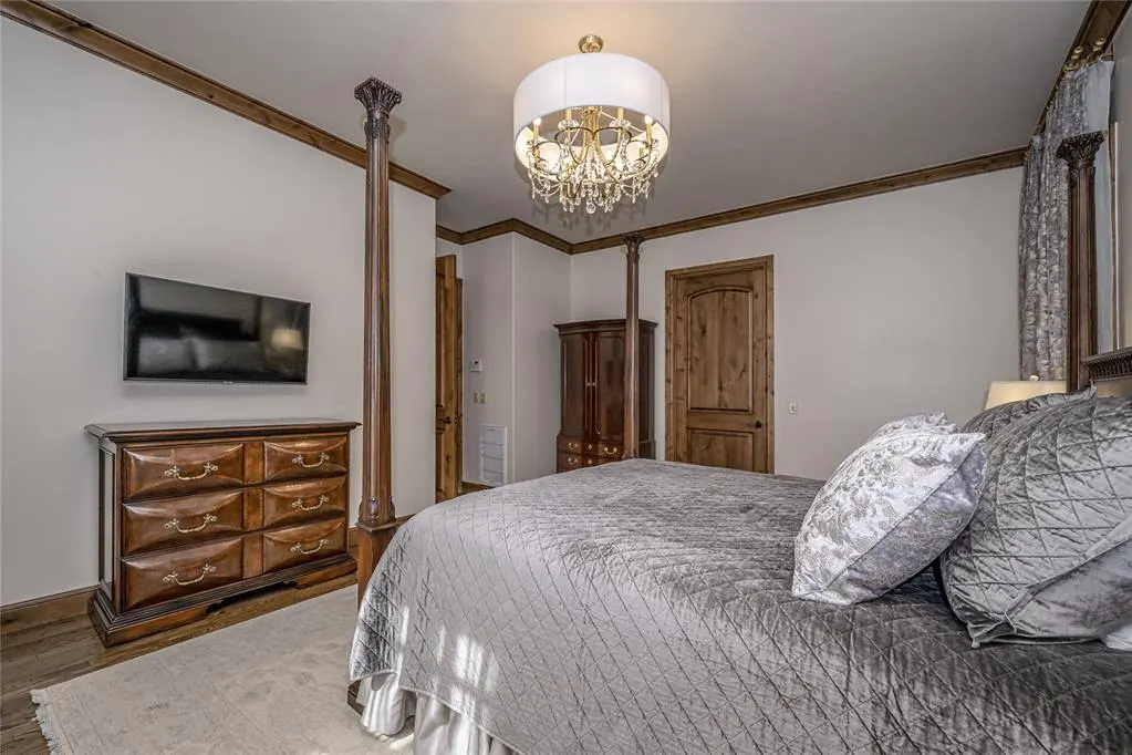 Photo 27 — 1902 Elmhurst Avenue, Nichols Hills, OK 73120