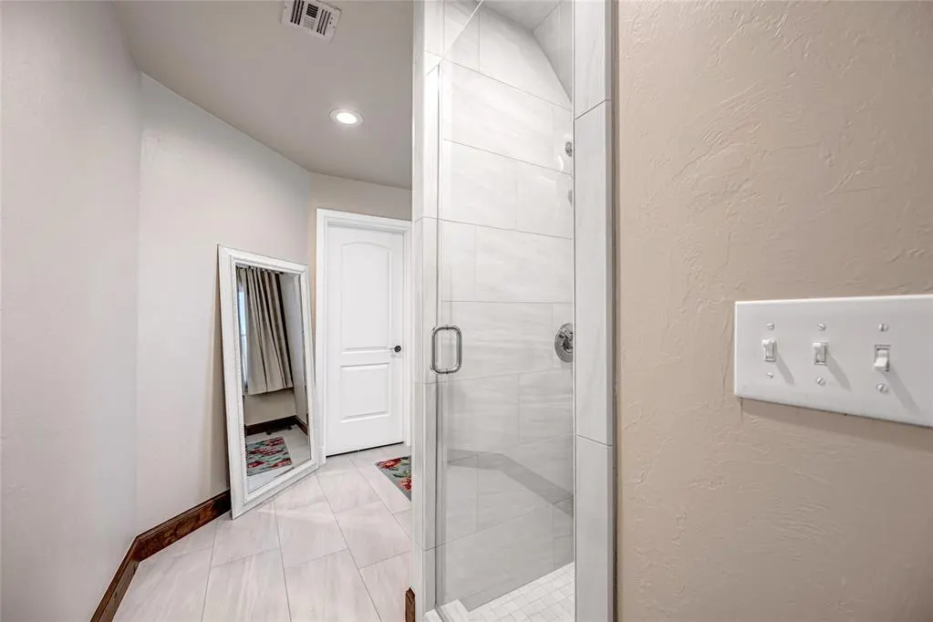 Photo 37 — 1902 Elmhurst Avenue, Nichols Hills, OK 73120