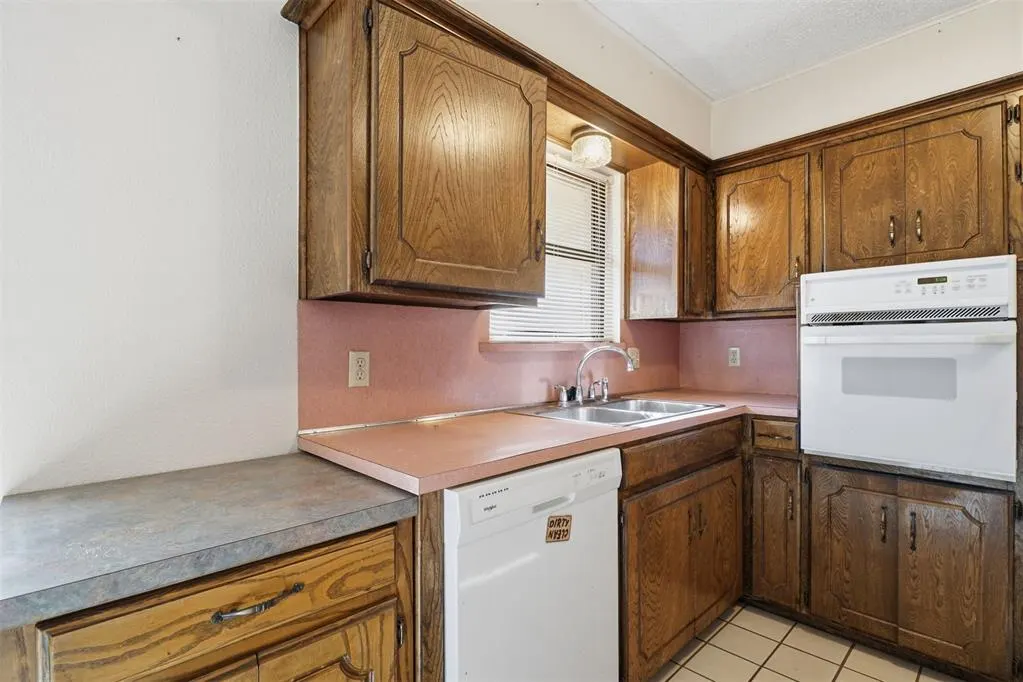 Photo 9 — 2408 N Flamingo Lane, Altus, OK 73521