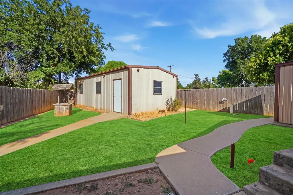 Photo 41 — 2408 N Flamingo Lane, Altus, OK 73521