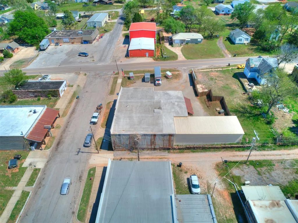 Photo 4 — 114 E 1st Street, Luther, OK 73054