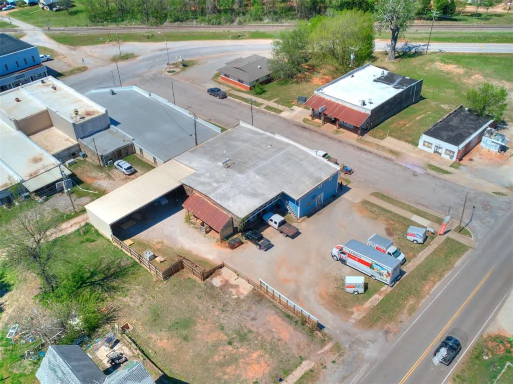 Photo 7 — 114 E 1st Street, Luther, OK 73054