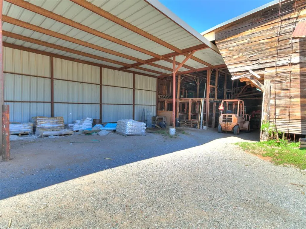 Photo 16 — 114 E 1st Street, Luther, OK 73054