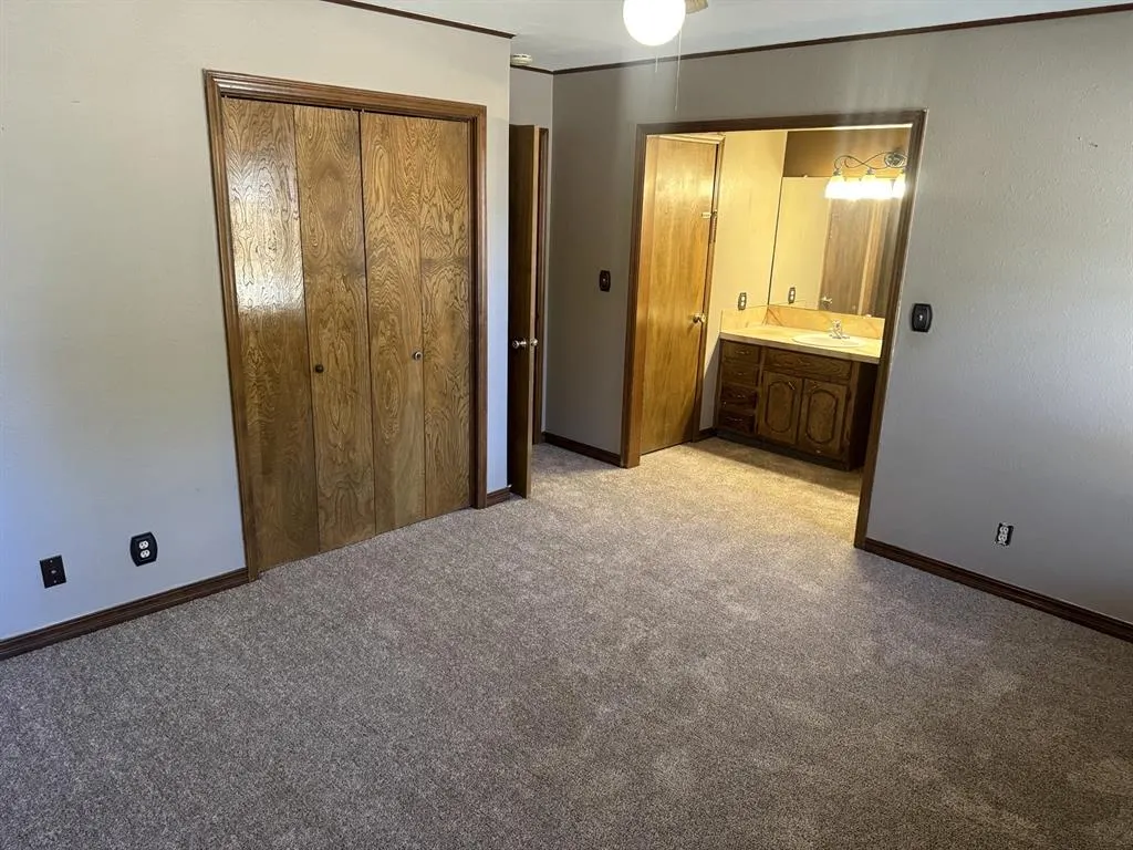 Photo 9 — 209 Cedar Avenue, Elk City, OK 73644