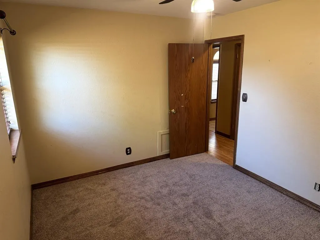 Photo 10 — 209 Cedar Avenue, Elk City, OK 73644
