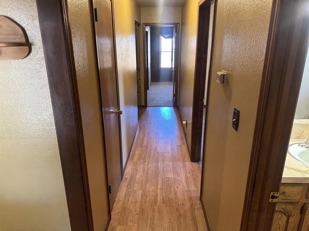 Photo 17 — 209 Cedar Avenue, Elk City, OK 73644