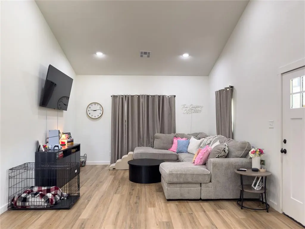 Photo 5 — 609 Kali Inla Avenue, Hartshorne, OK 74547