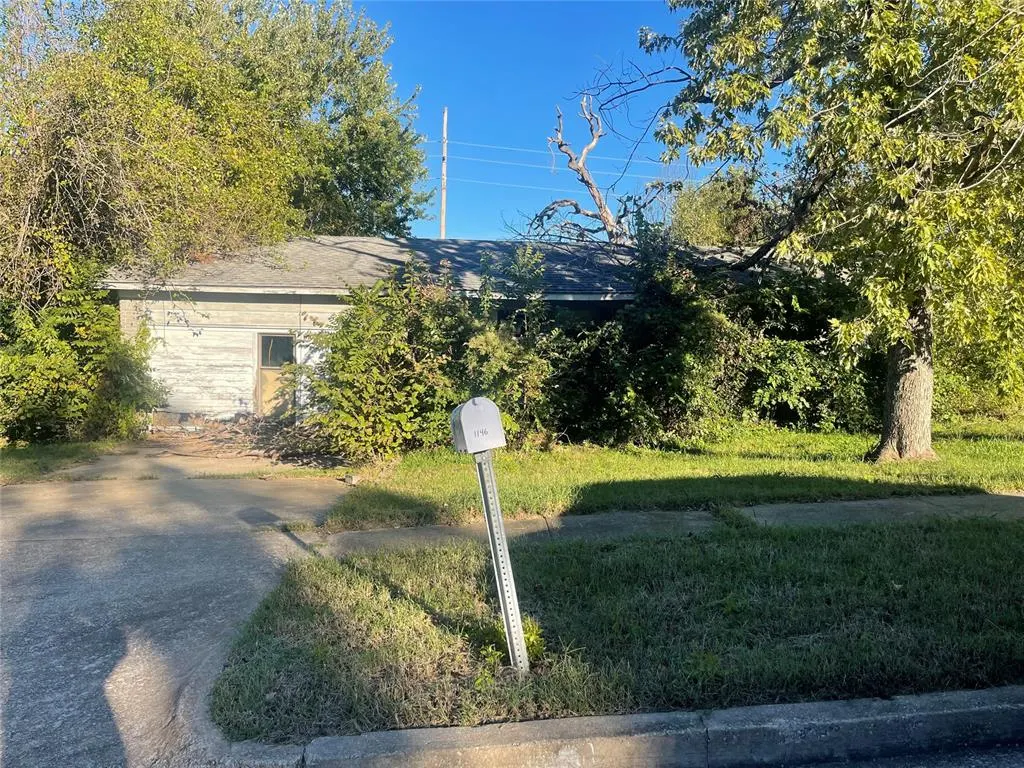 Front exterior — 1146 N Kansas Avenue, Claremore, OK 74017