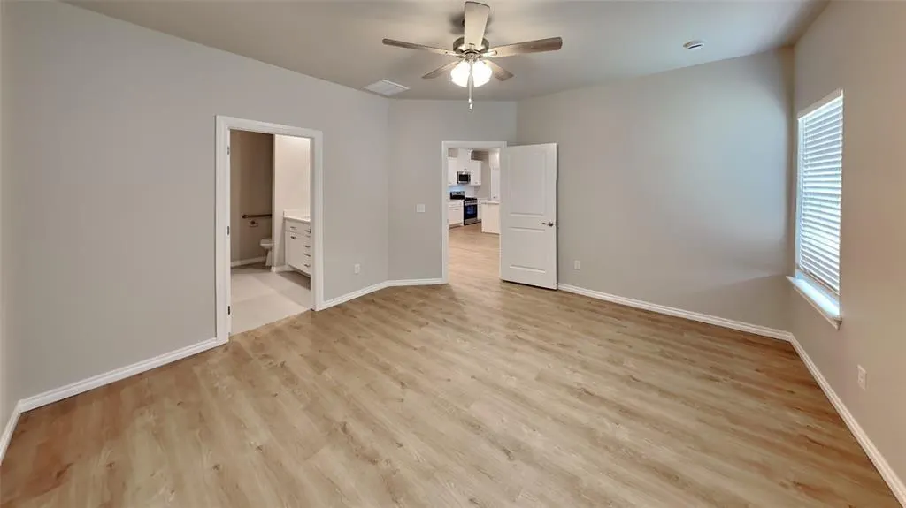 Photo 7 — 6916 Labelle Drive, Warr Acres, OK 73132