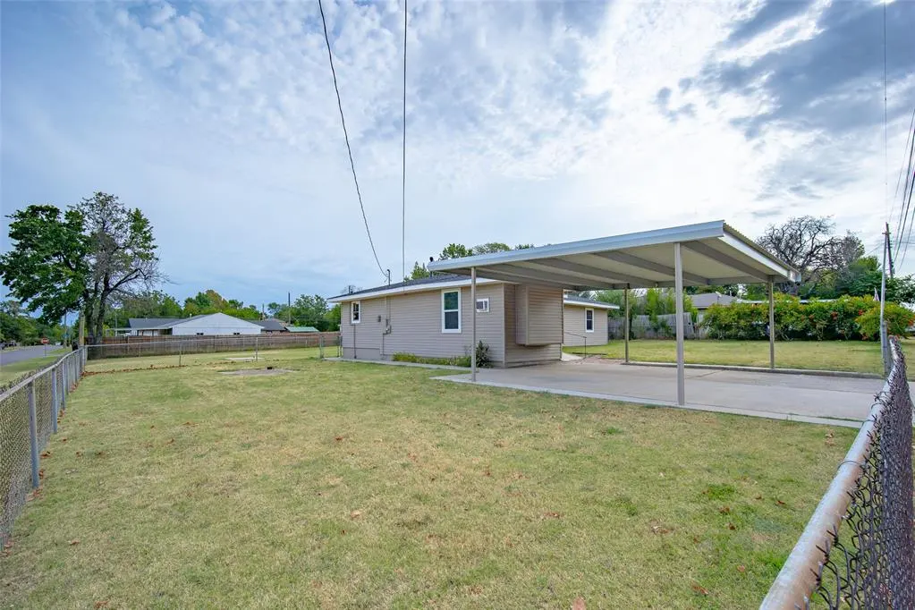 Photo 3 — 10501 Bellview Drive, Midwest City, OK 73130