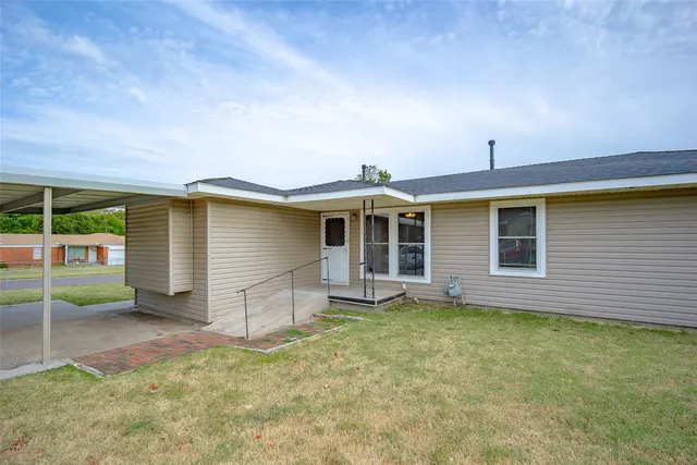 Photo 5 — 10501 Bellview Drive, Midwest City, OK 73130
