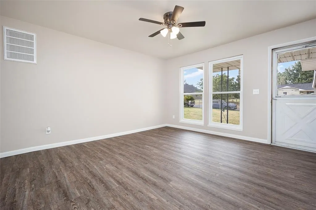 Photo 6 — 10501 Bellview Drive, Midwest City, OK 73130