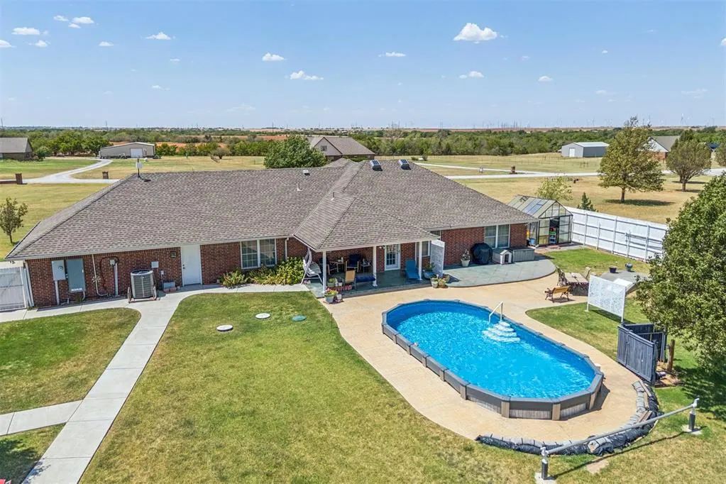 Front exterior — 7414 High Meadows Lane, Piedmont, OK 73078