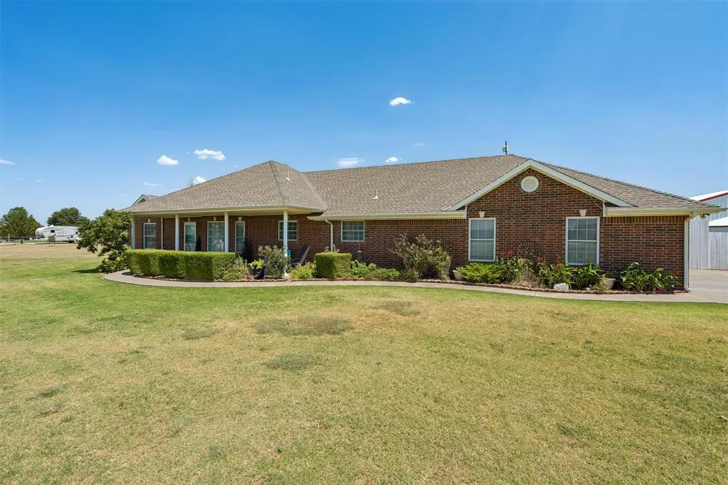 Photo 2 — 7414 High Meadows Lane, Piedmont, OK 73078