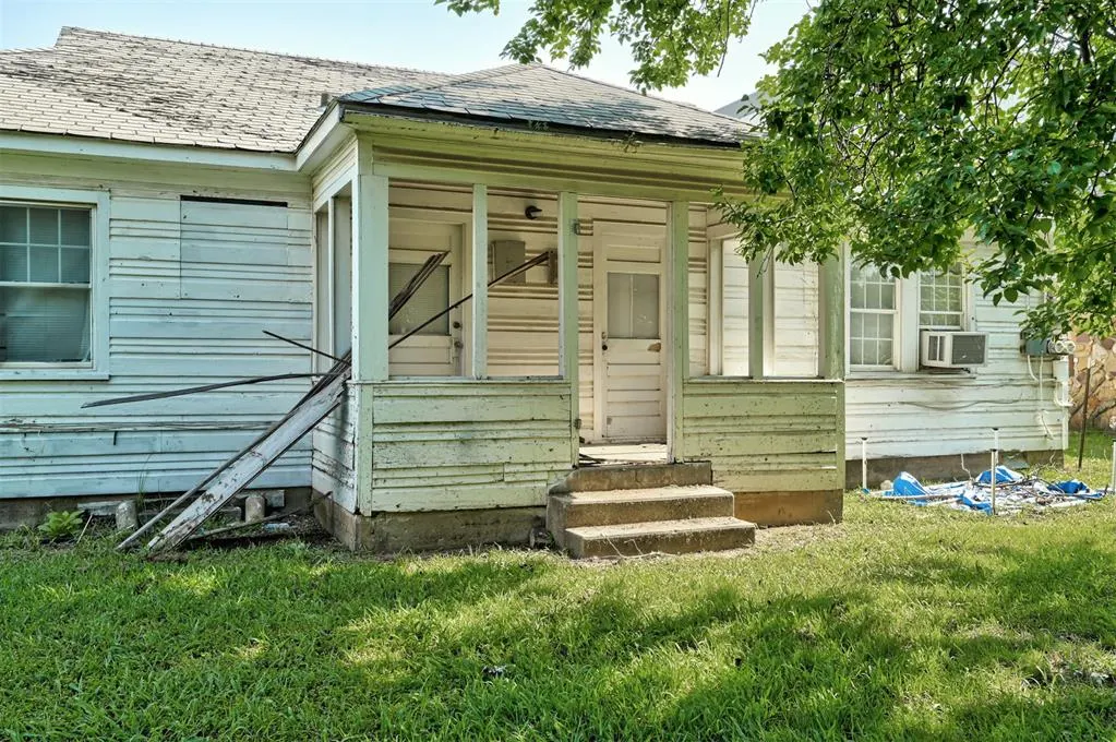 Photo 11 — 204 E Lindsey Street 204, 206, Norman, OK 73069