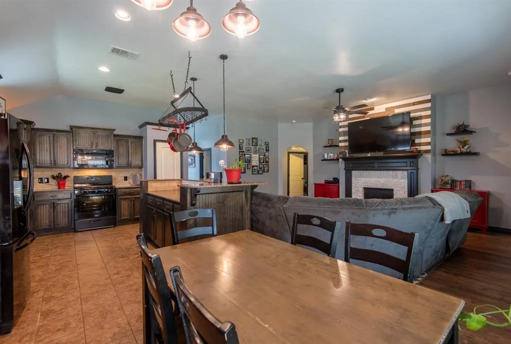 Photo 12 — 501 Parsons Drive, Yukon, OK 73099