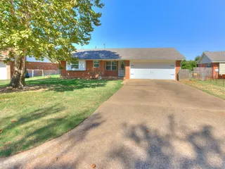 Sold home at 124 N Ranchwood Boulevard