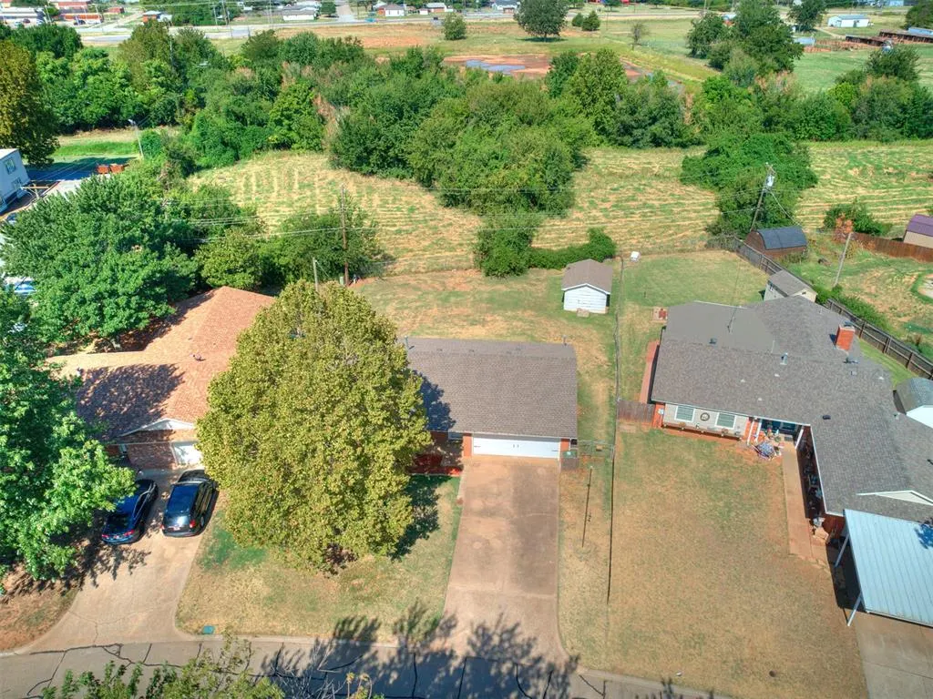 Photo 7 — 124 N Ranchwood Boulevard, Yukon, OK 73099