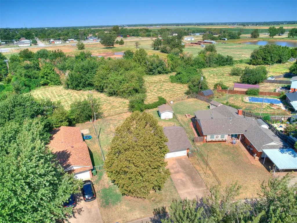 Photo 8 — 124 N Ranchwood Boulevard, Yukon, OK 73099