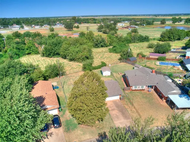Photo 8 — 124 N Ranchwood Boulevard, Yukon, OK 73099