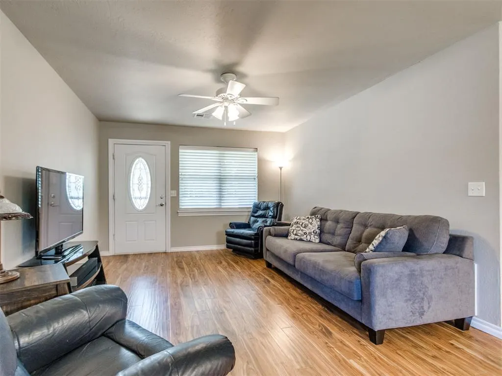 Photo 12 — 124 N Ranchwood Boulevard, Yukon, OK 73099