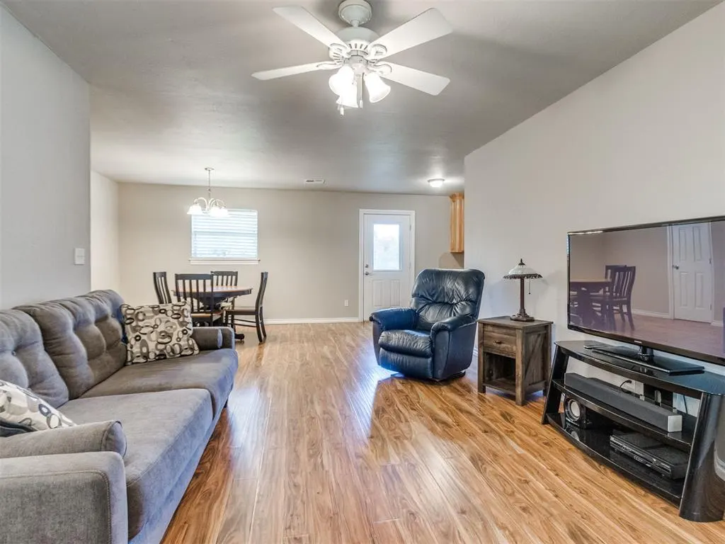 Photo 14 — 124 N Ranchwood Boulevard, Yukon, OK 73099