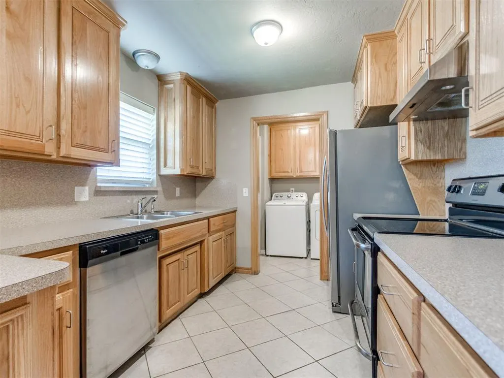 Photo 21 — 124 N Ranchwood Boulevard, Yukon, OK 73099