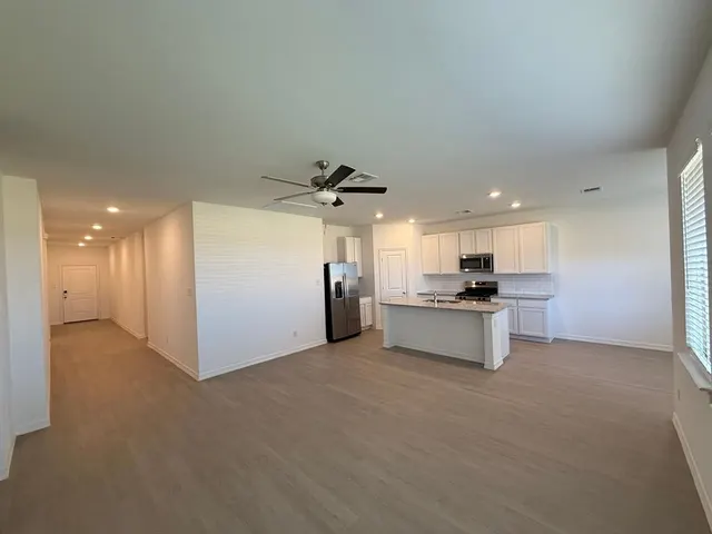 Photo 4 — 9241 SW 18th Street, Oklahoma City, OK 73128