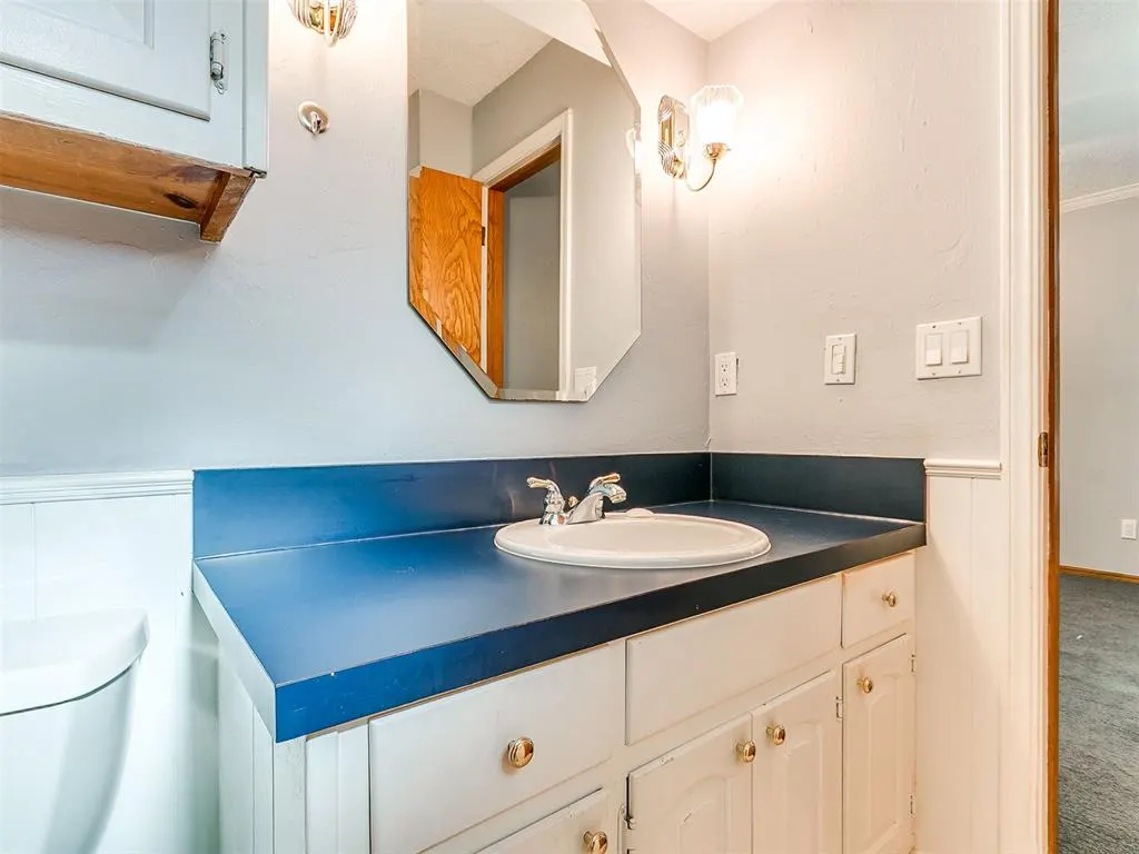 Photo 41 — 1413 S Oak Street, Kingfisher, OK 73750