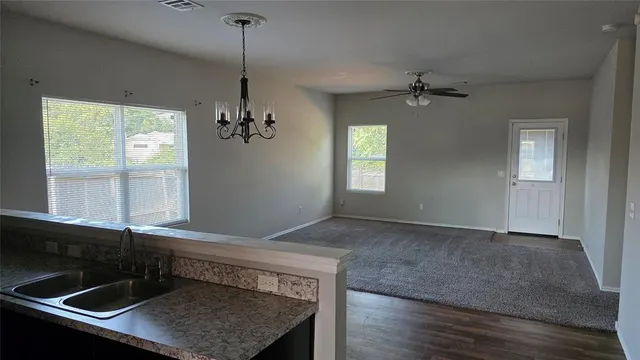 Photo 2 — 10012 Wimbledon Court, Oklahoma City, OK 73120