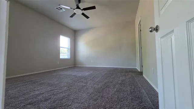 Photo 5 — 10012 Wimbledon Court, Oklahoma City, OK 73120