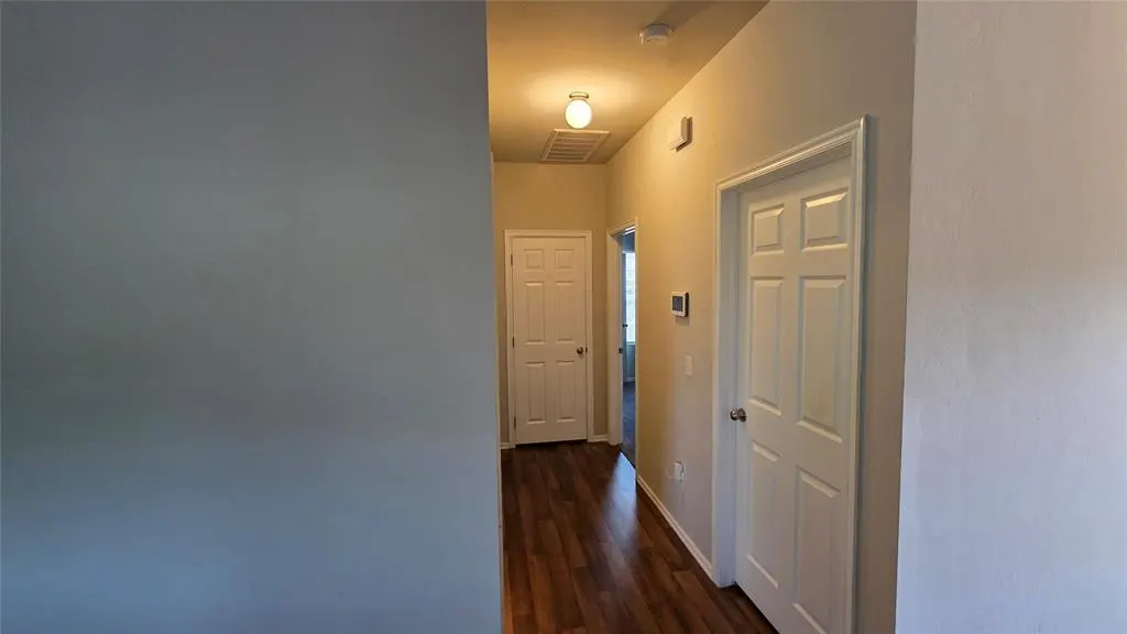 Photo 18 — 10012 Wimbledon Court, Oklahoma City, OK 73120
